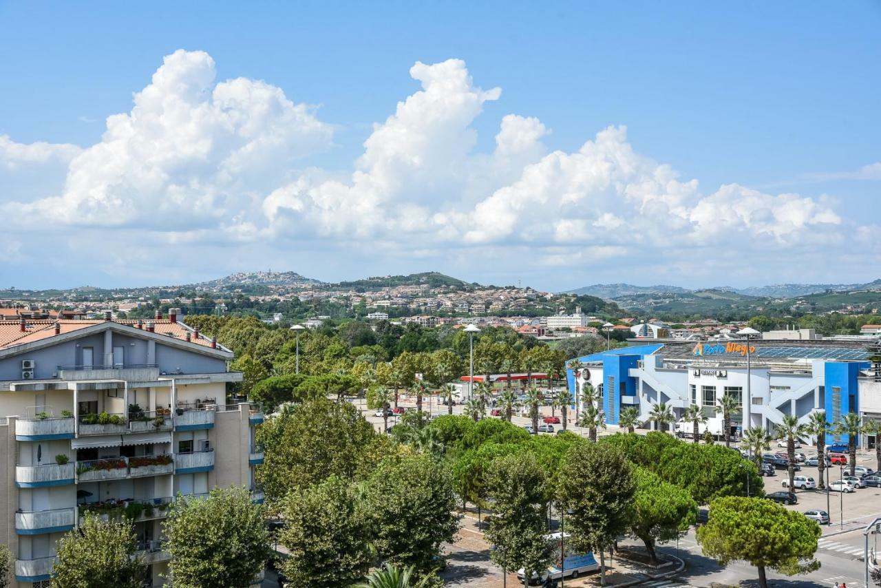 Attic Aries Apartment Montesilvano Ngoại thất bức ảnh